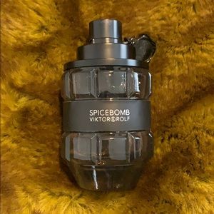 Victor & Rolf Spicebomb - only 20% used!